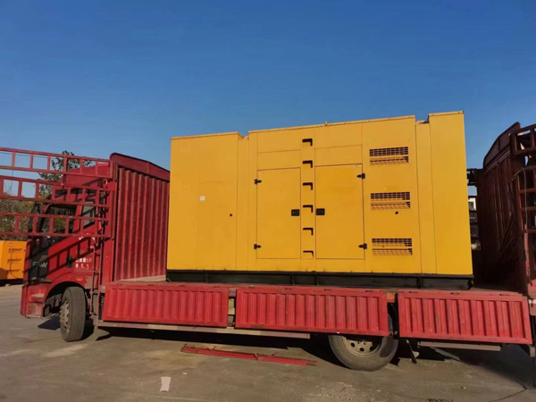 宿州柴油发电机组的电瓶长期未使用，应该如何充电？